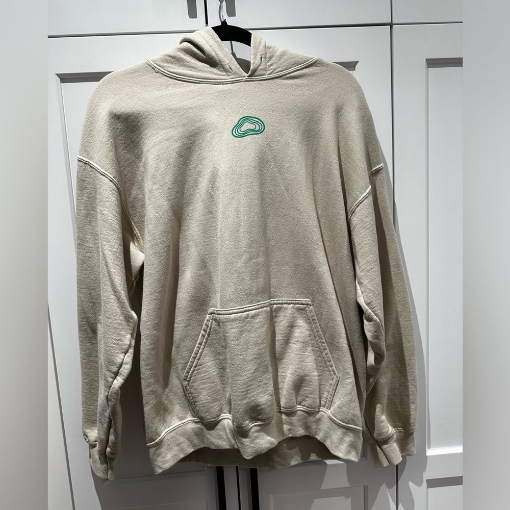 BlueJade Design Co. - Hoodie - Size Large

“Go See The World”